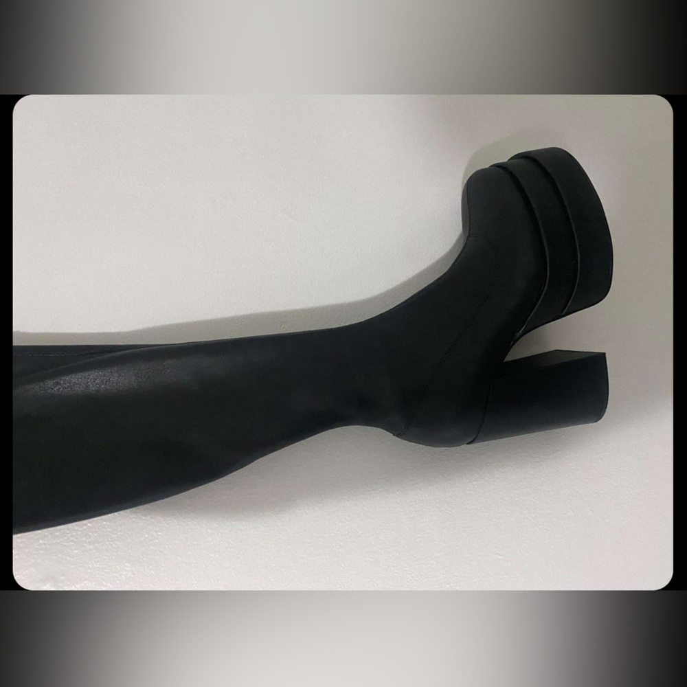 Steve Madden Size 9 Barely Used Boots - image 2